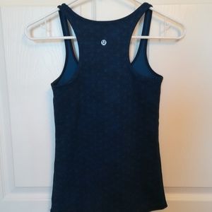 Lululemon tank
